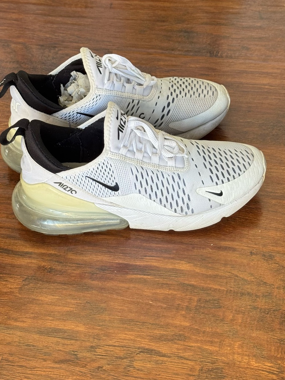 Nike Air Max 270 Women’s Sneakers